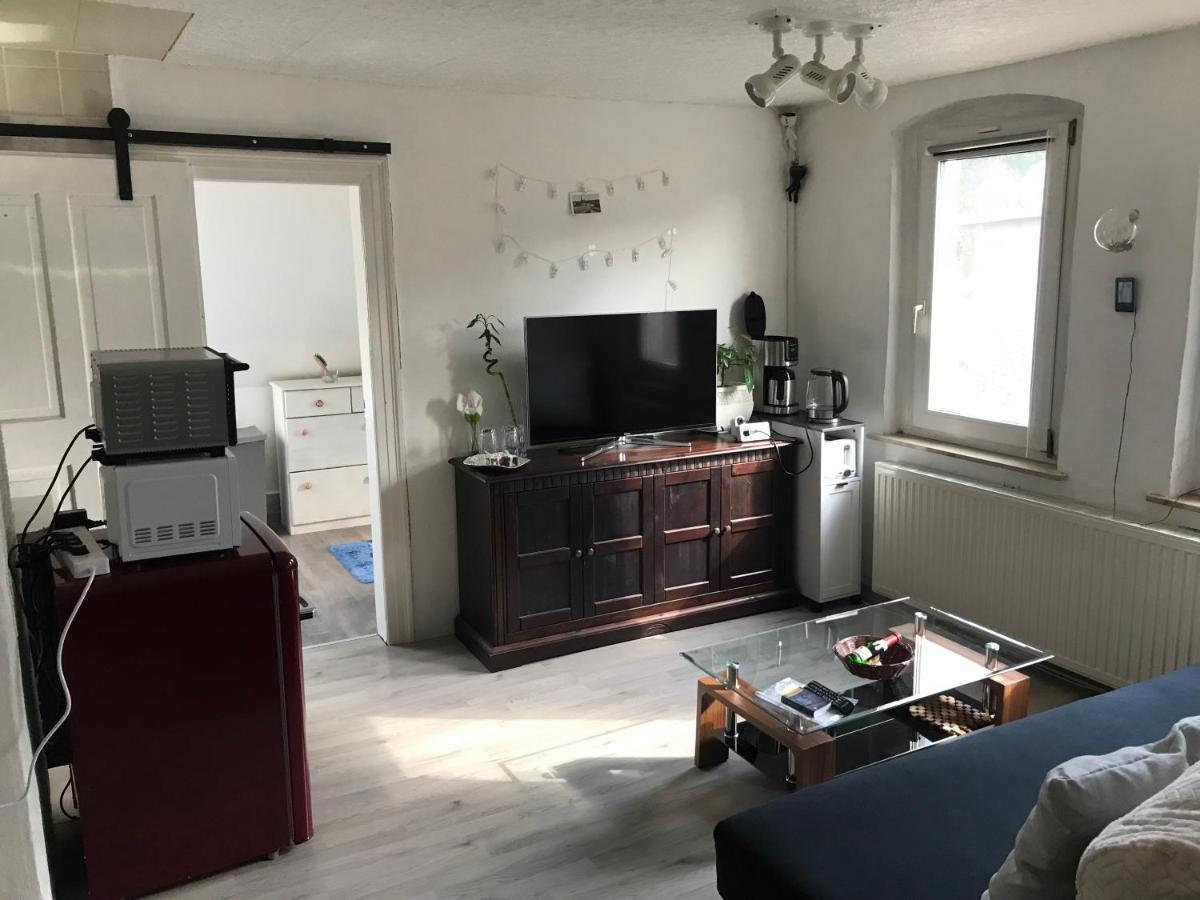 Ferienwohnung Im Einfamilienhaus, Automobil Und Robert Schumann Stadt Τσβικάου Εξωτερικό φωτογραφία